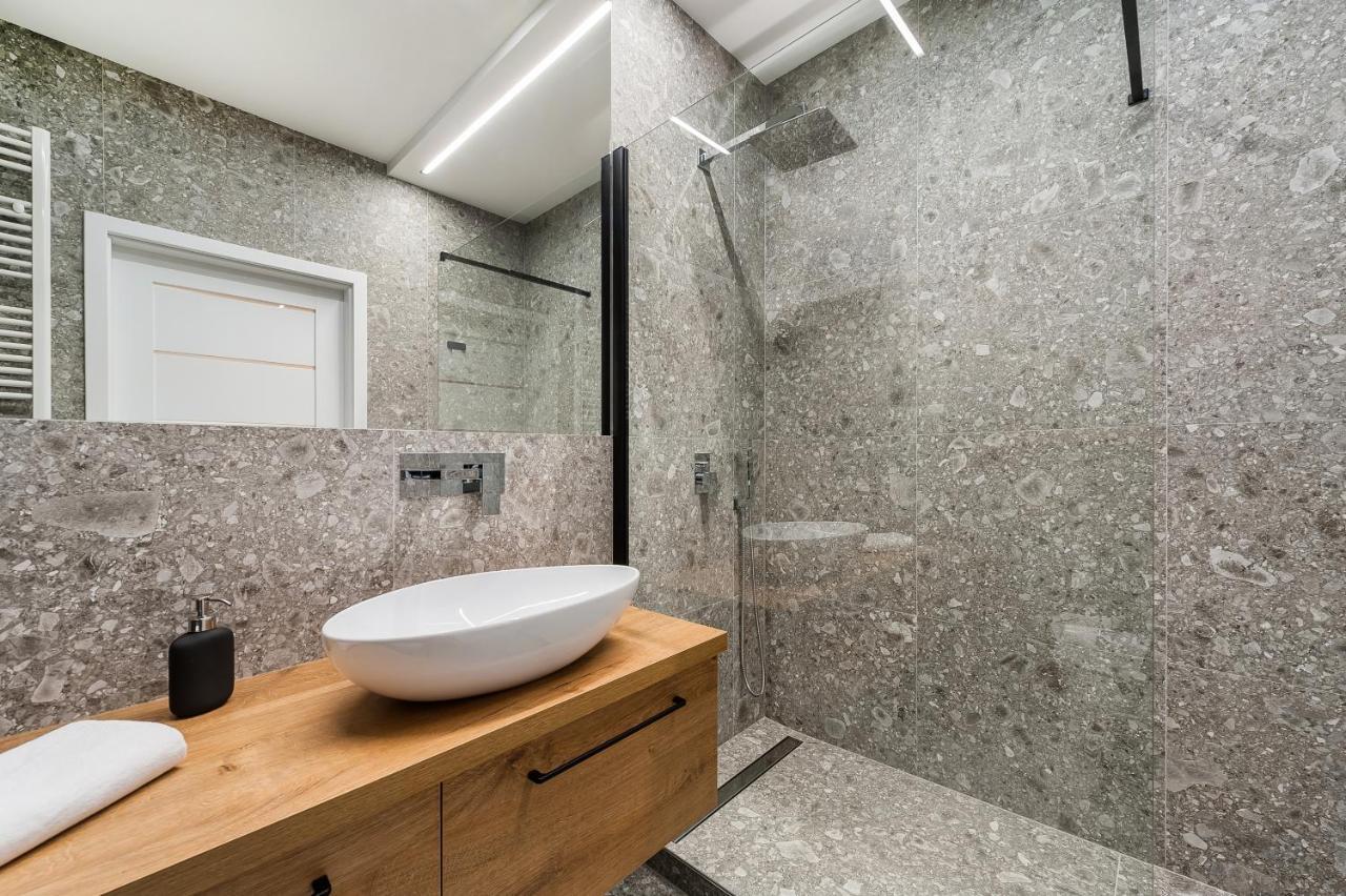 Krakowiak Apartment ภายนอก รูปภาพ